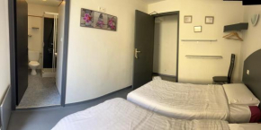 CHAMBRE TWIN PROCHE de LA GARE